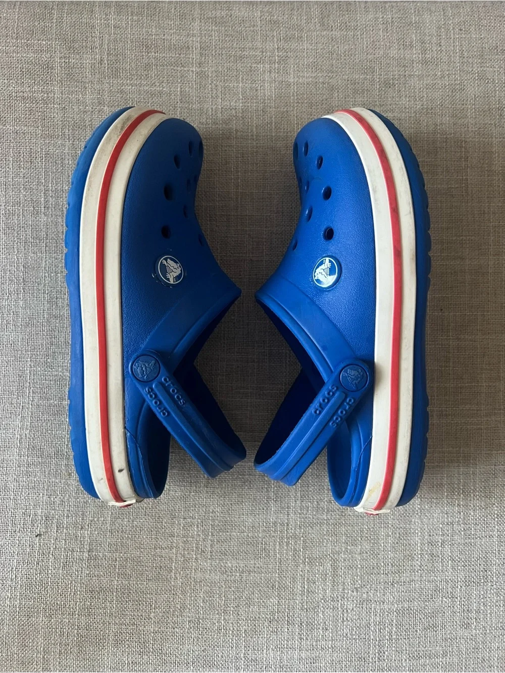CROCS strap side